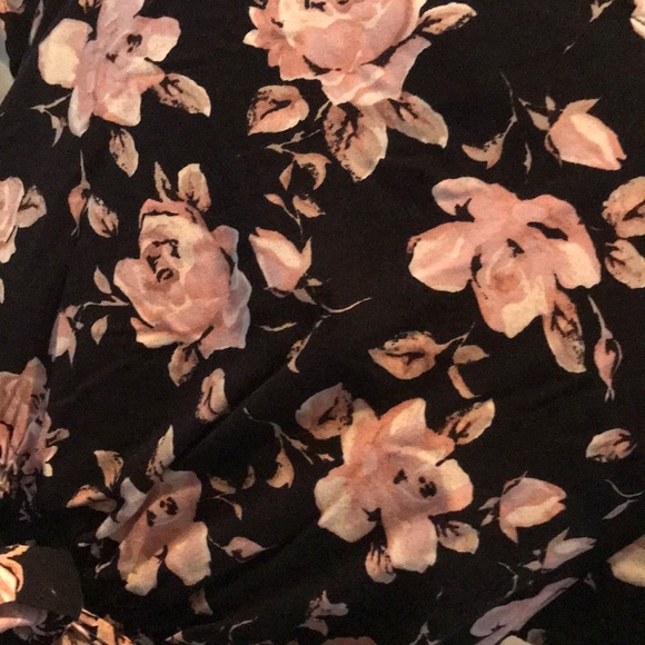 Maternity Rose Dress - Picture 4 of 5